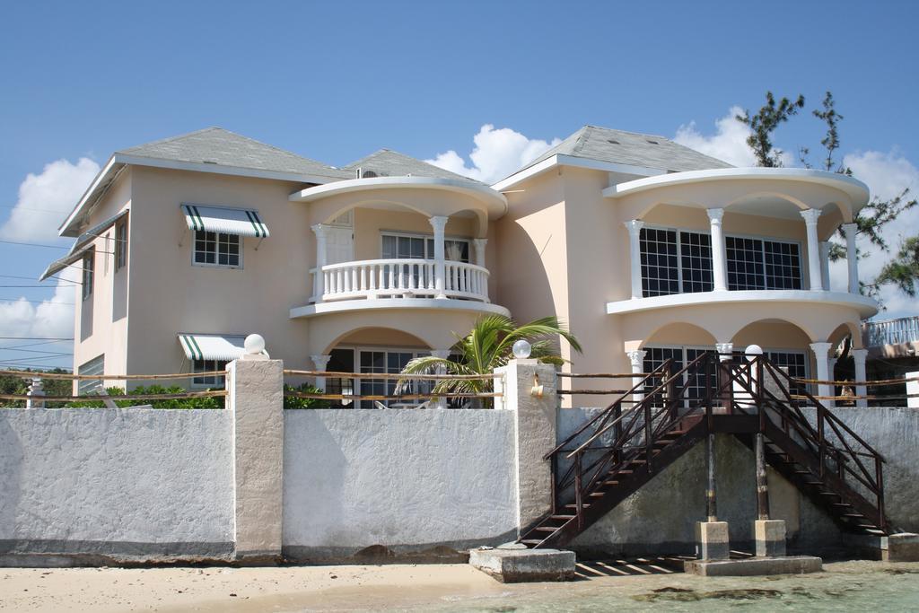 Triplets On The Bay Villa Montego Bay Ngoại thất bức ảnh